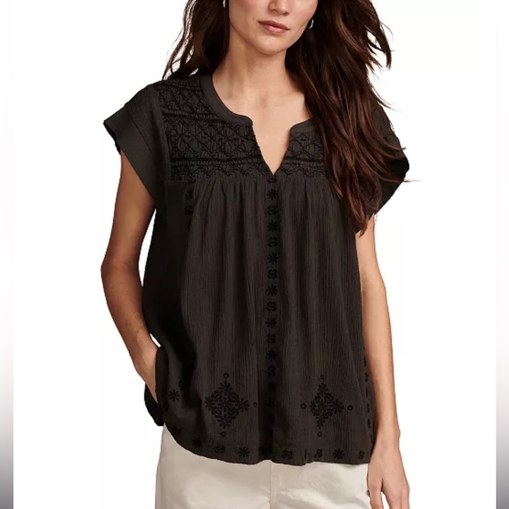 Lucky Brand Cotton Smocked Embroidered Blouse Top size Small